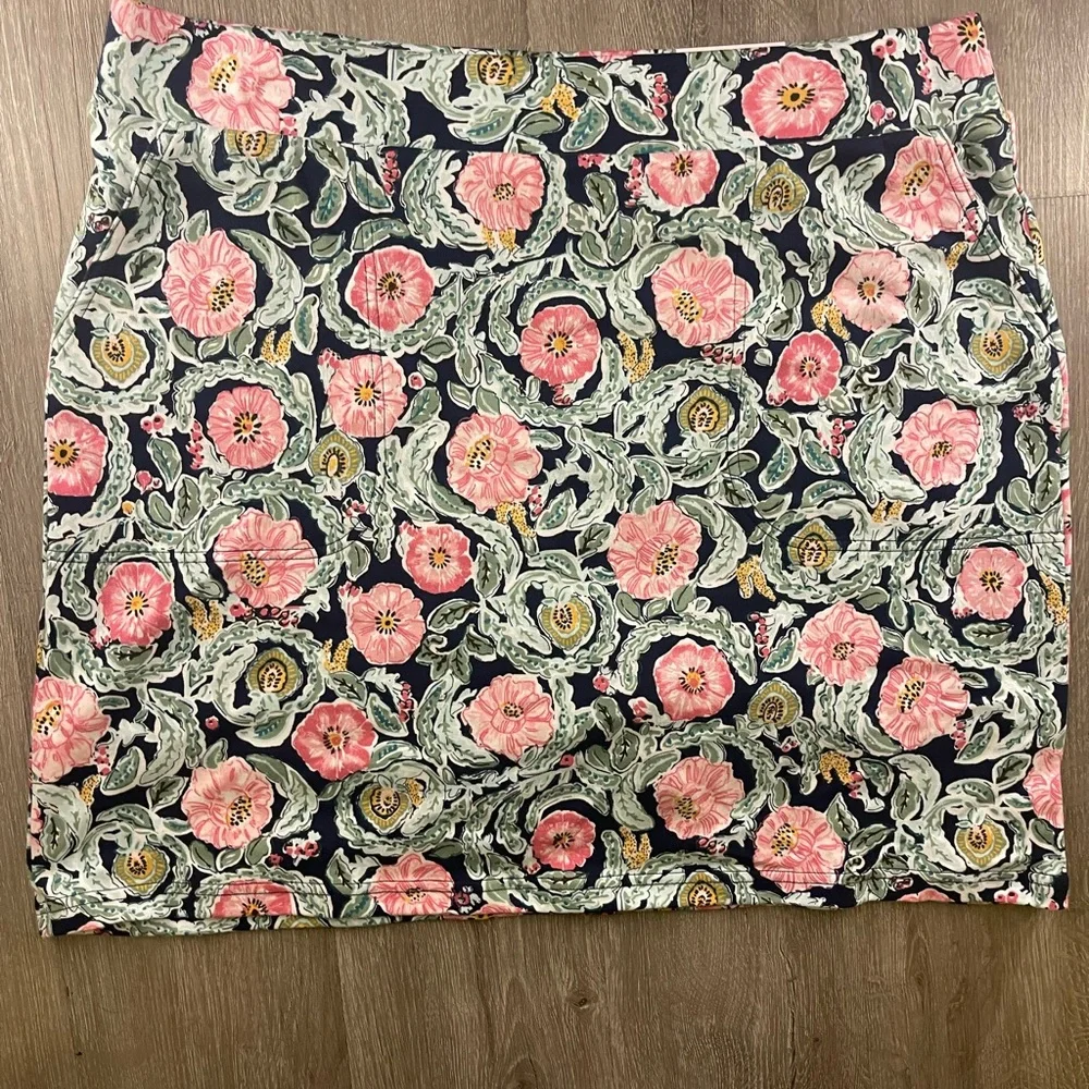 Croft & Barrow Floral Skort L Navy Pink - Picture 1 of 3